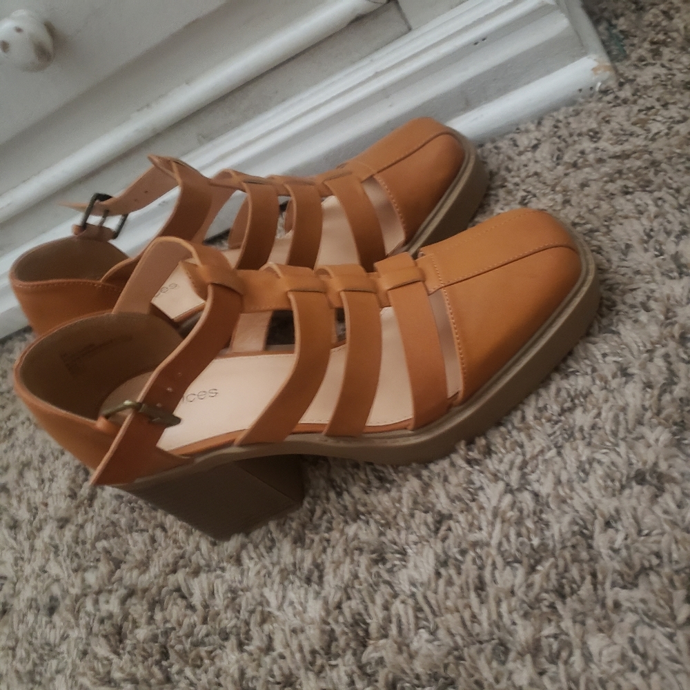 Maurices Brown heel